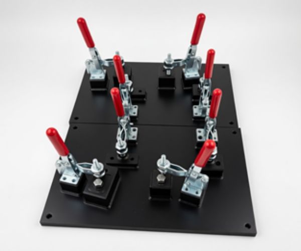 Quick release toggle clamp fixture